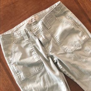 Levi Strauss stretch Capri pants! Size 8